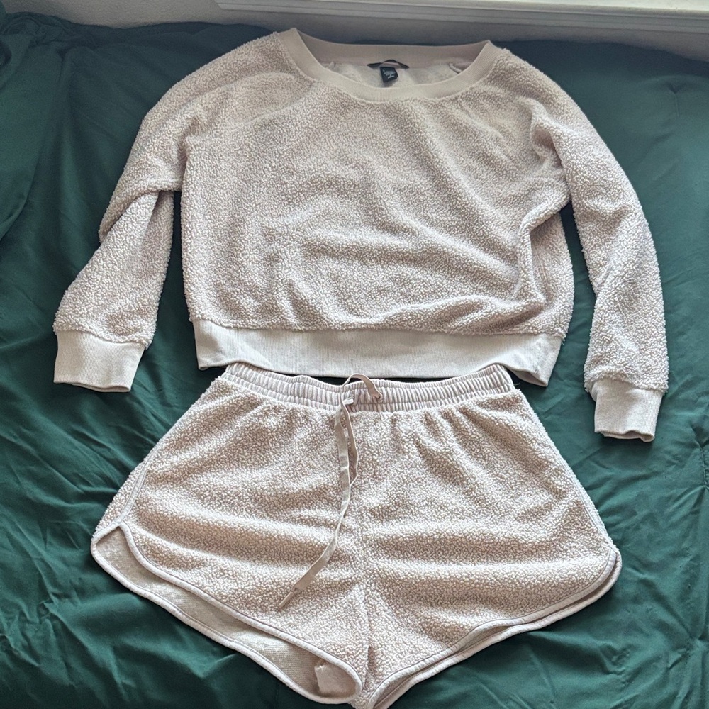 Victoria's Secret Fuzzy Sleep Set